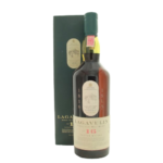 Lagavulin 16 Year Old (White Horse 1990s Edition) â Lagavulin whisky bottle
